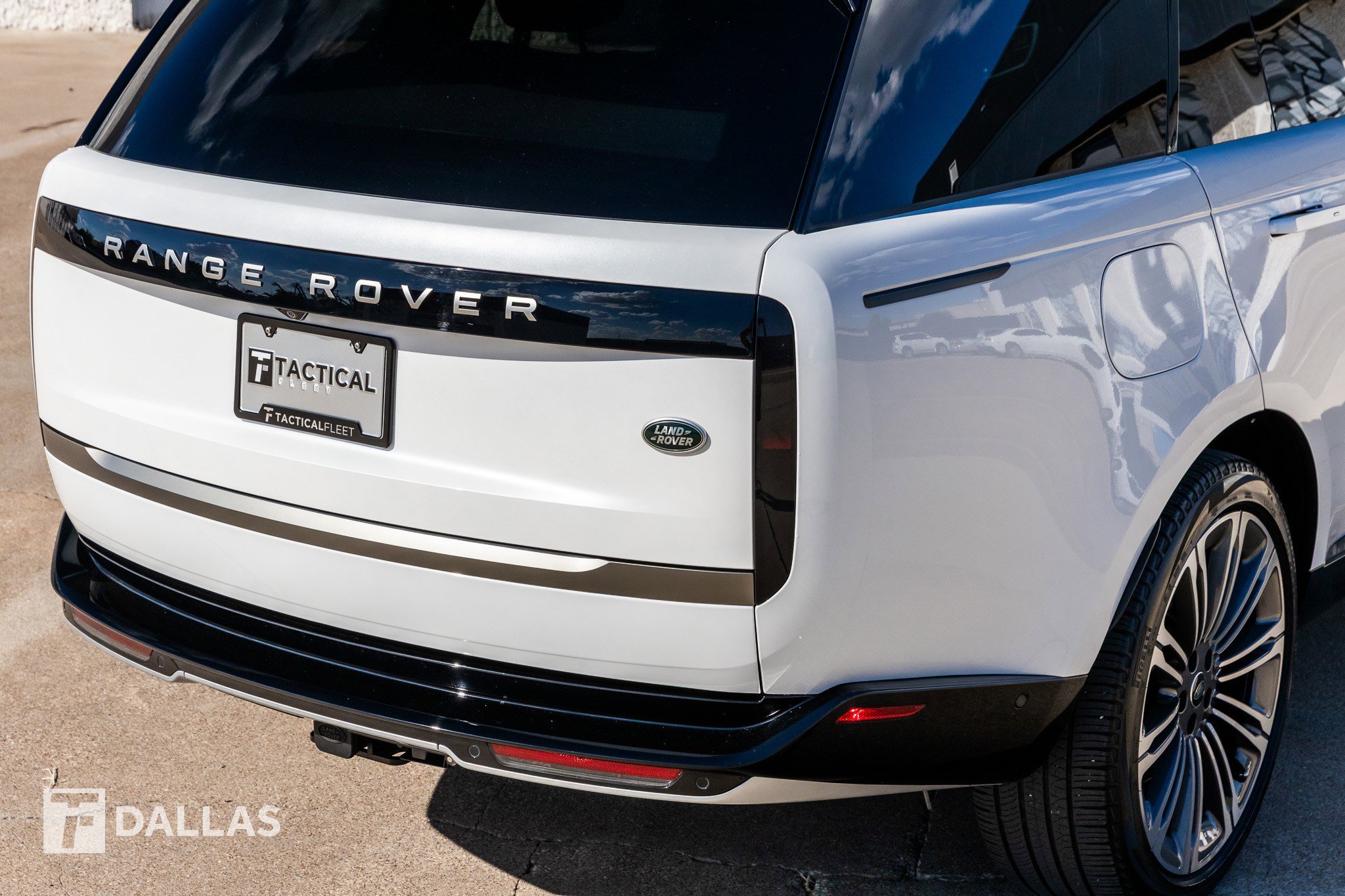 Used 2023 Land Rover Range Rover SE image 17