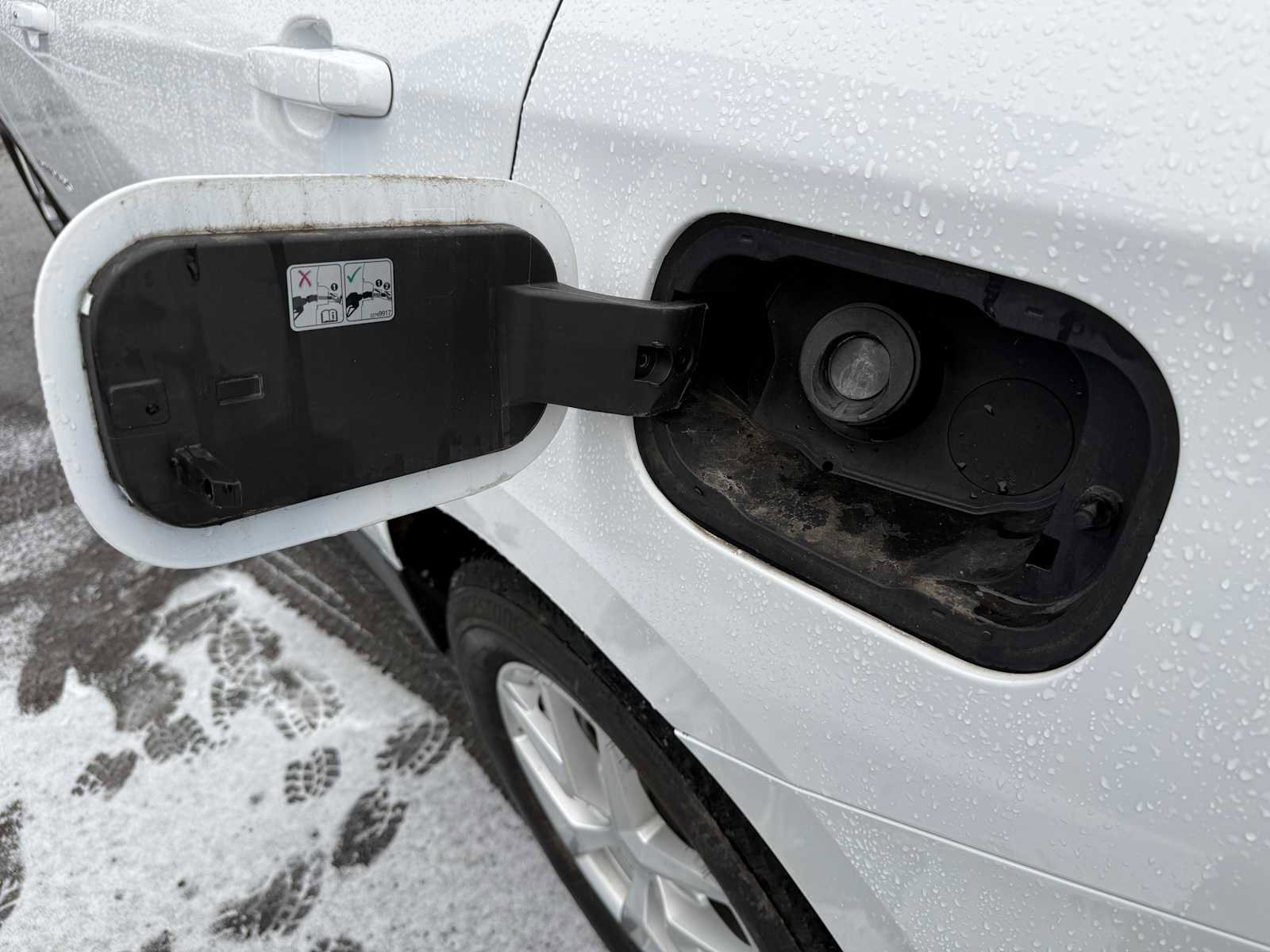 Used 2023 Chevrolet Equinox LS w/ LS Convenience Package image 23