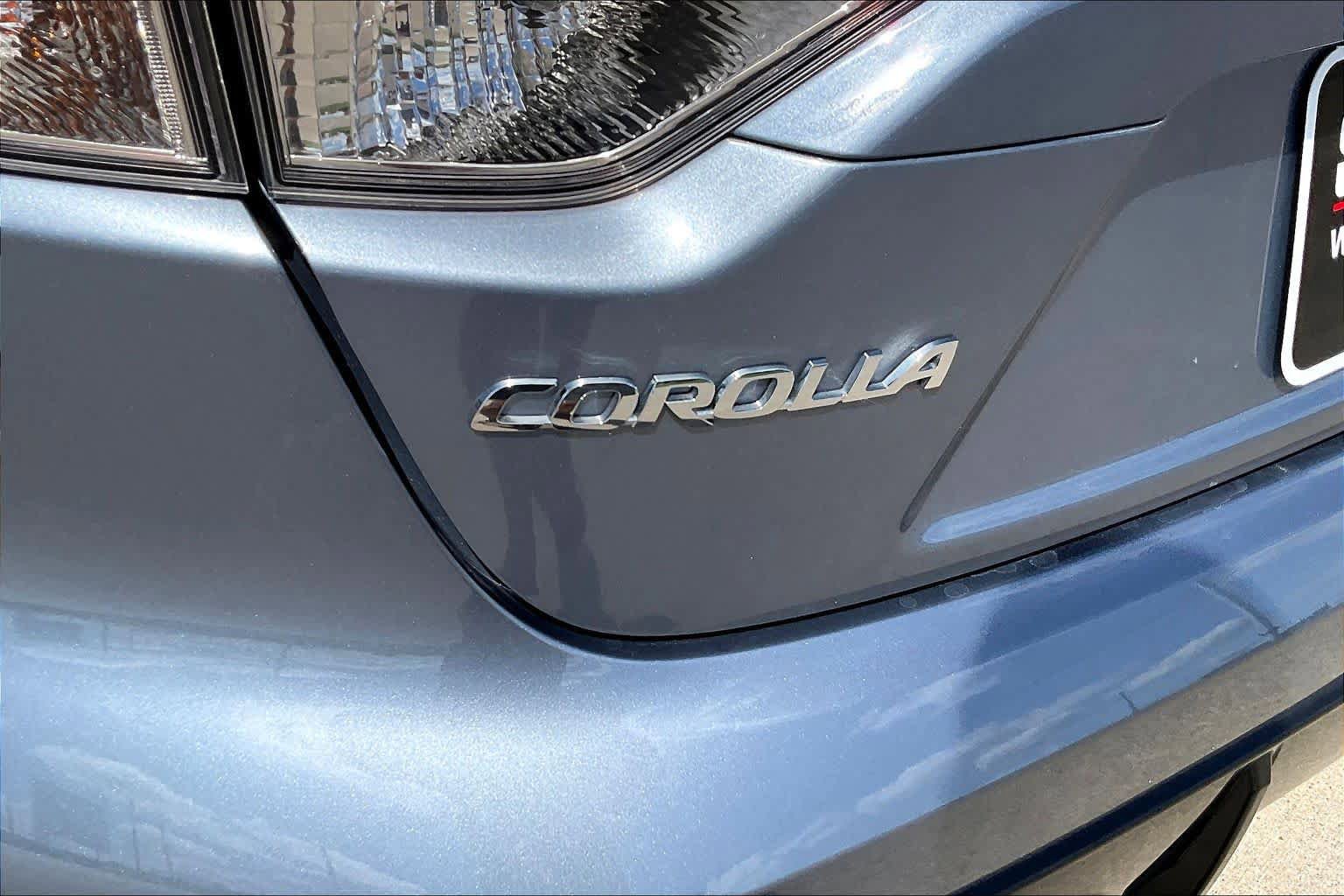 Used 2026 Toyota Corolla SE FWD image 30