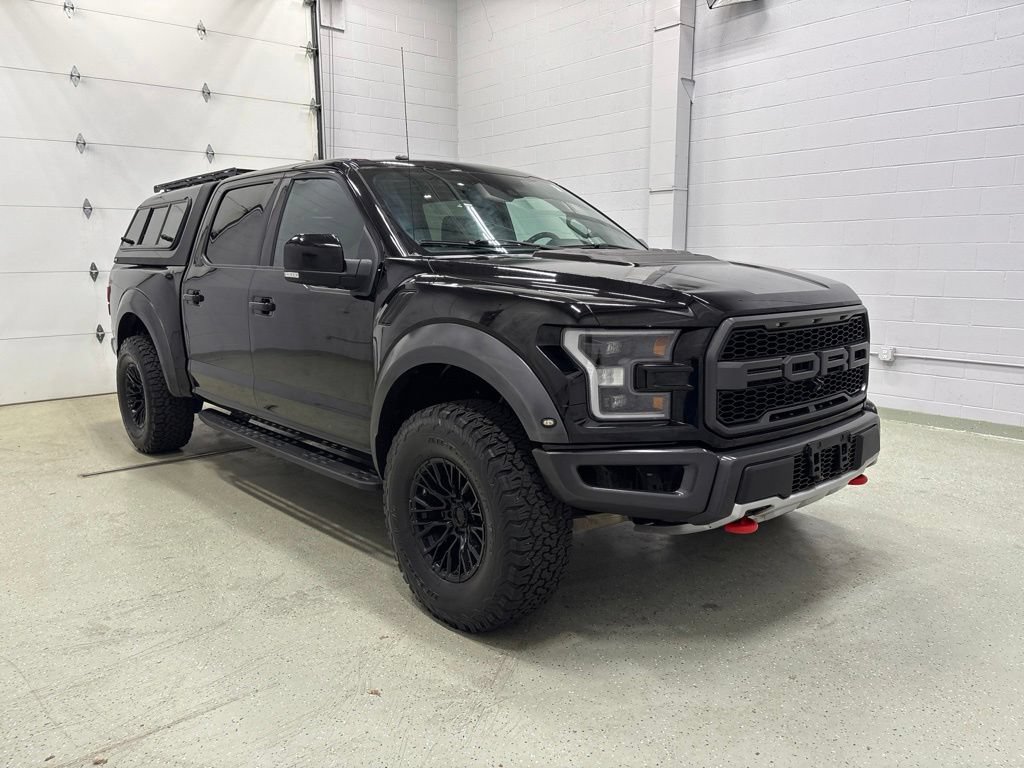 Used 2017 Ford F150 Raptor w/ Equipment Group 802A Luxury AWD/4WD image 2