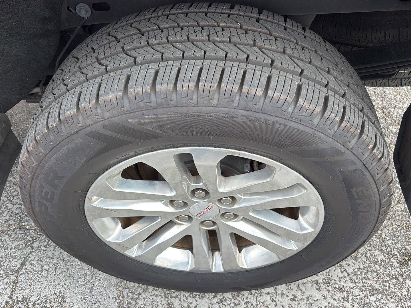 Used 2019 GMC Canyon SLT w/ Driver Alert Package image 11