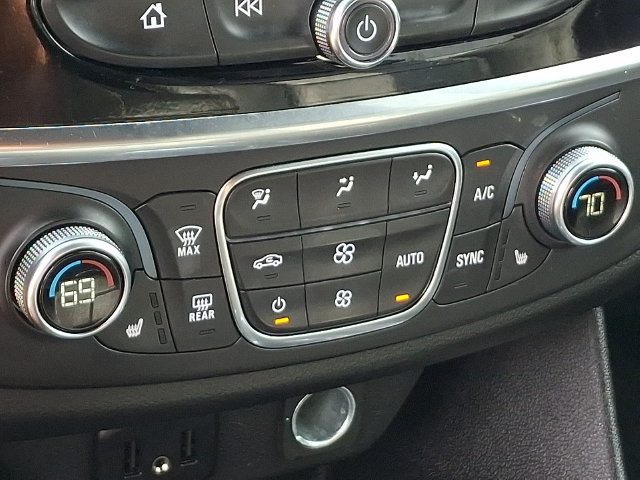 Used 2023 Chevrolet Traverse LT w/ LPO, Floor Liner Package AWD/4WD image 14
