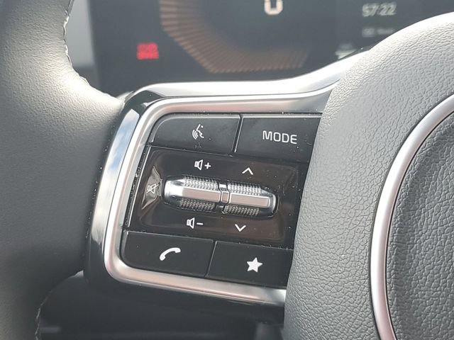 Certified 2025 Kia Sorento S image 21