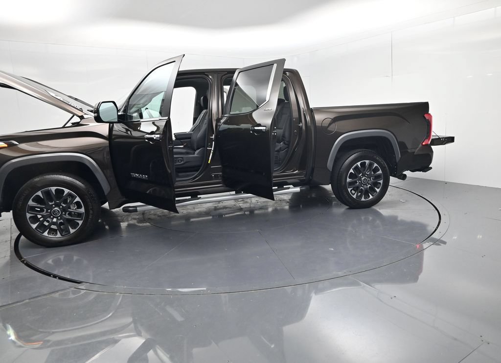 Used 2024 Toyota Tundra Limited AWD/4WD image 72