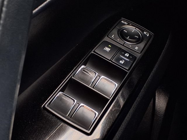 Used 2018 Lexus LX 570 4WD w/ Luxury Package image 15