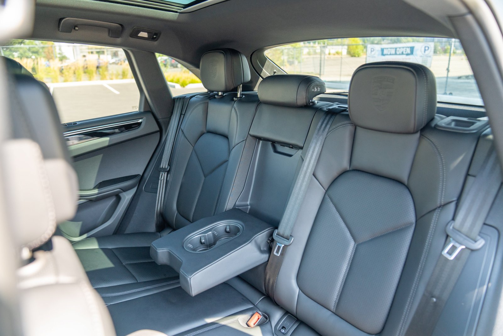 Certified 2026 Porsche Macan Turbo AWD/4WD image 24