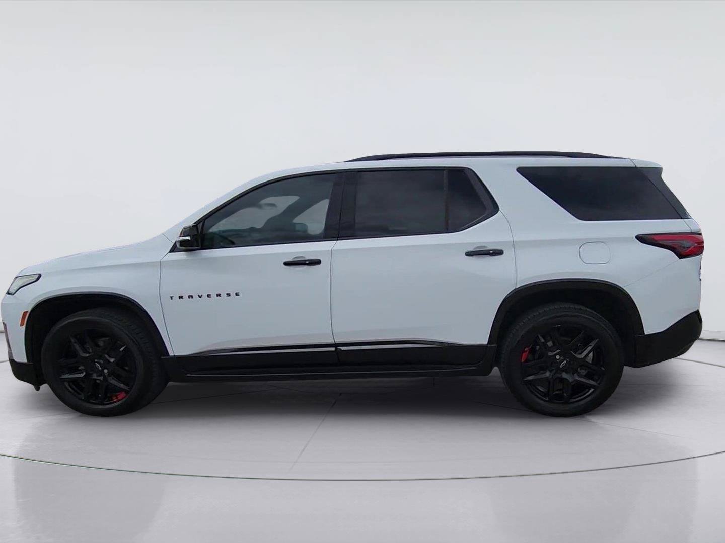 Certified 2022 Chevrolet Traverse Premier w/ Redline Edition AWD/4WD image 6