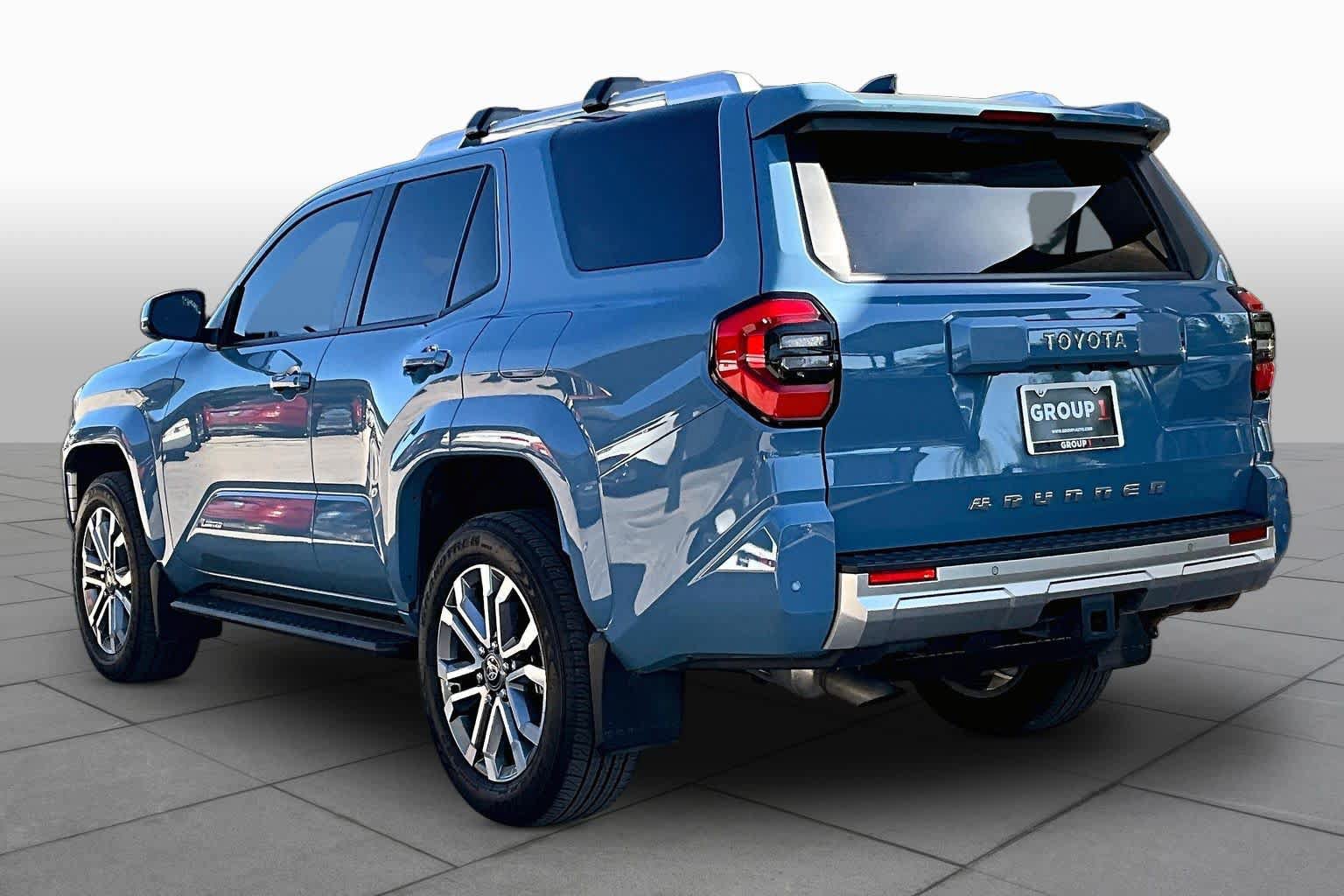 Used 2025 Toyota 4Runner Limited AWD/4WD image 12