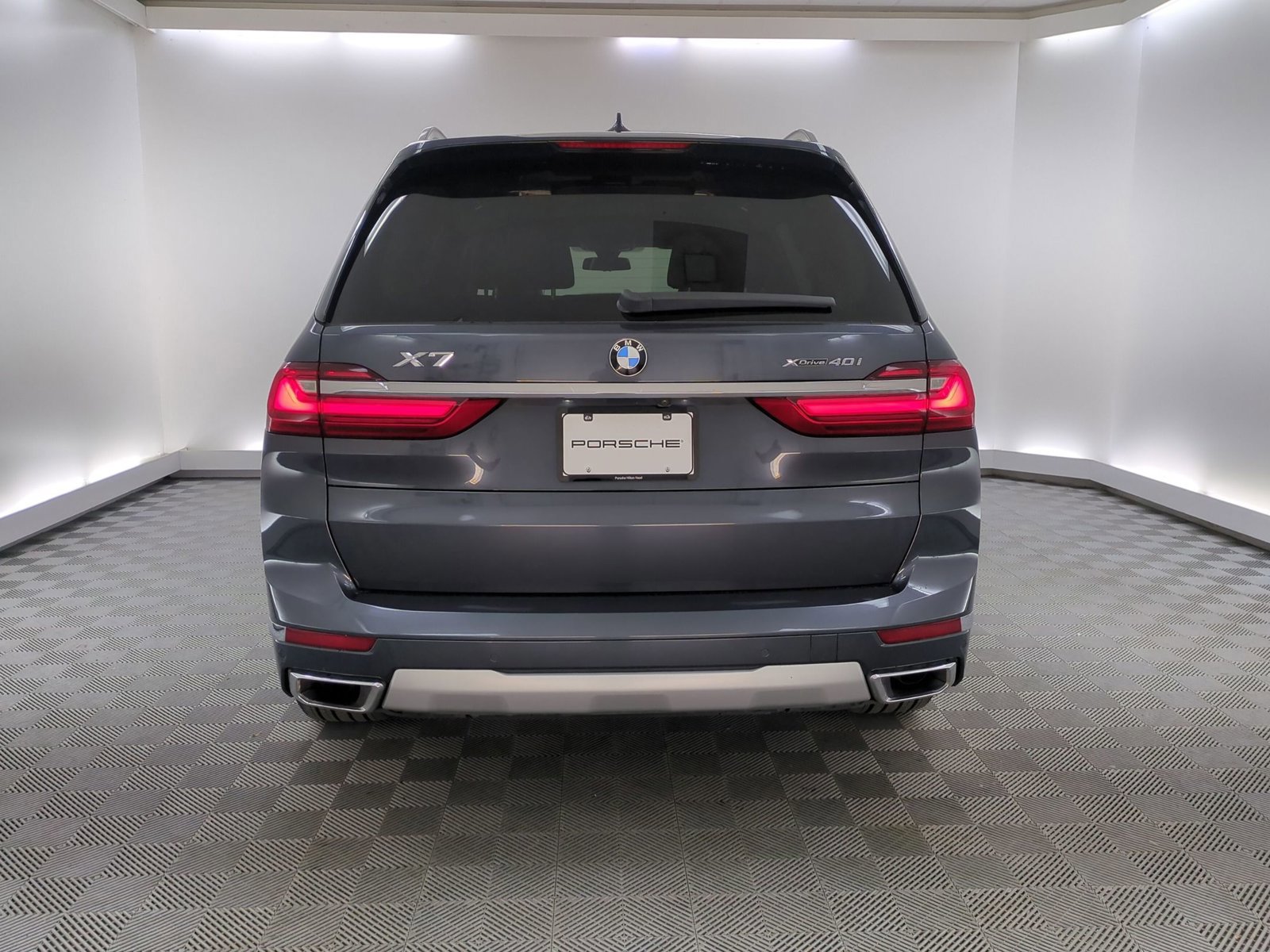Used 2021 BMW X7 xDrive40i w/ Premium Package image 11