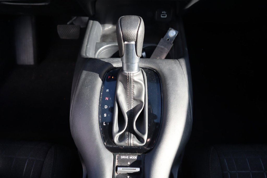 Used 2025 Honda HR-V LX image 17