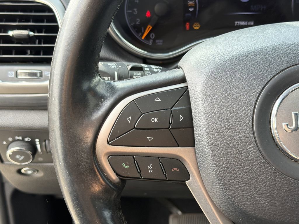 Used 2020 Jeep Grand Cherokee Laredo image 22