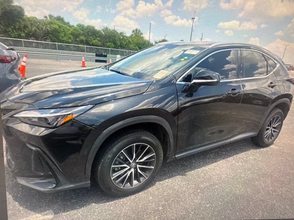 Used 2022 Lexus NX 250 FWD w/ Towing Package (2000 Lbs) image 3