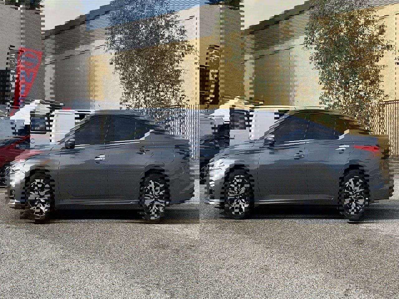 Certified 2022 Nissan Altima 2.5 SL image 3