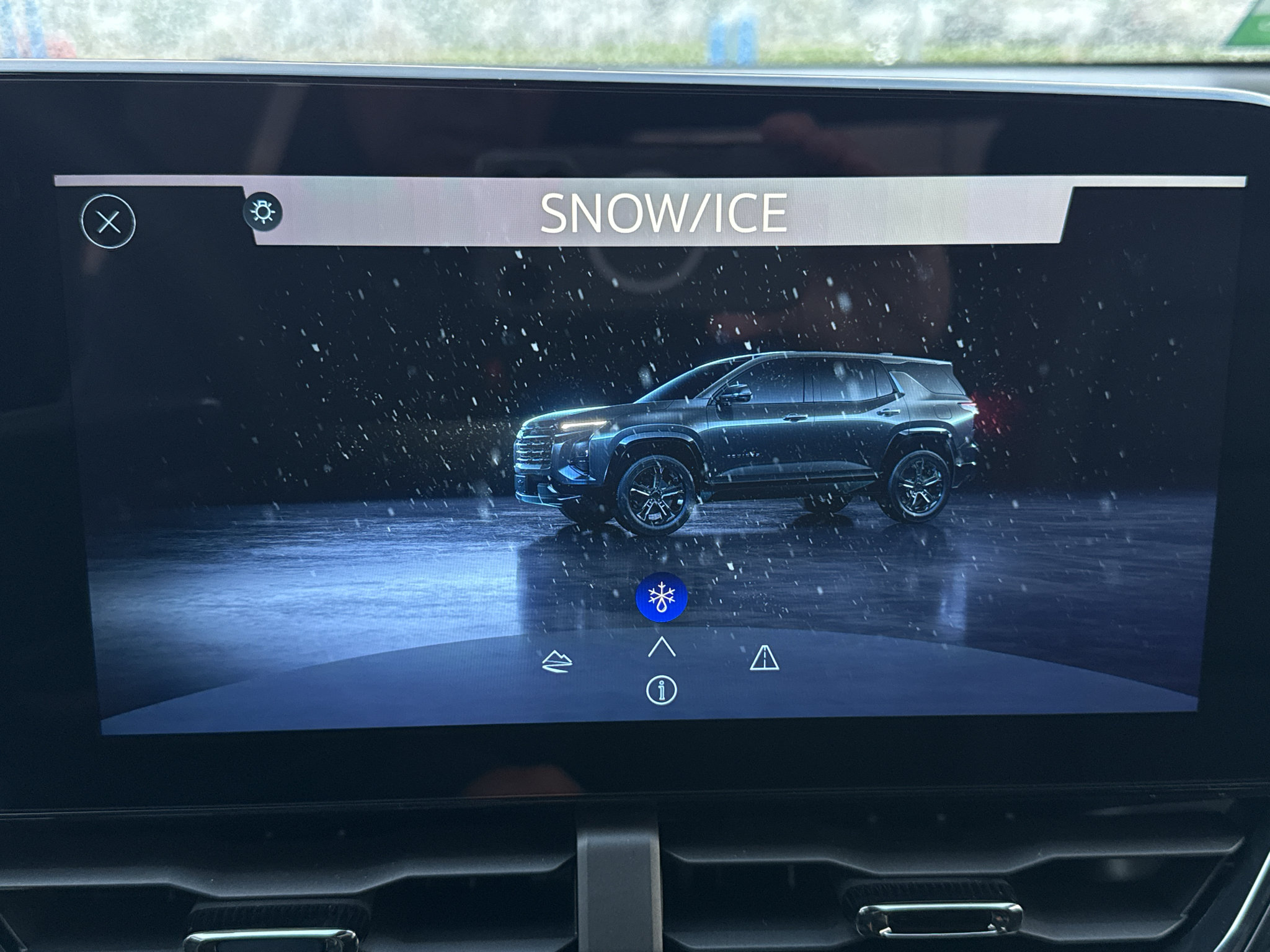 New 2027 Chevrolet Equinox RS w/ Safety and Technology Package AWD/4WD image 40