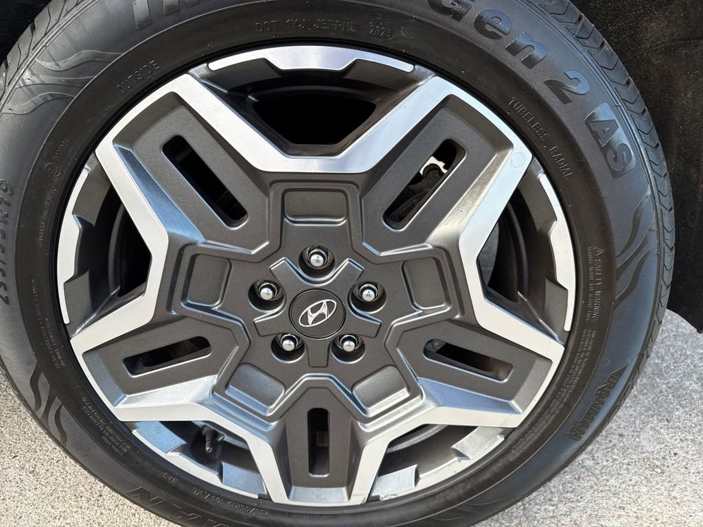 Used 2023 Hyundai Santa Fe Limited image 39