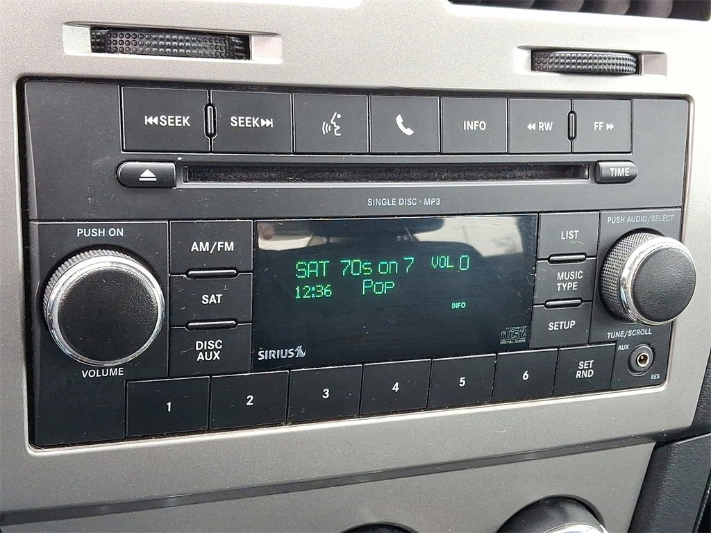 Used 2010 Dodge Avenger SXT image 16