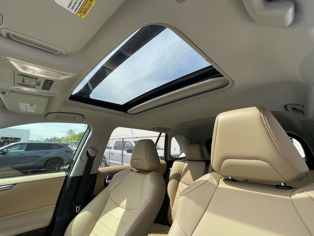 Used 2025 Toyota RAV4 XLE Premium image 26