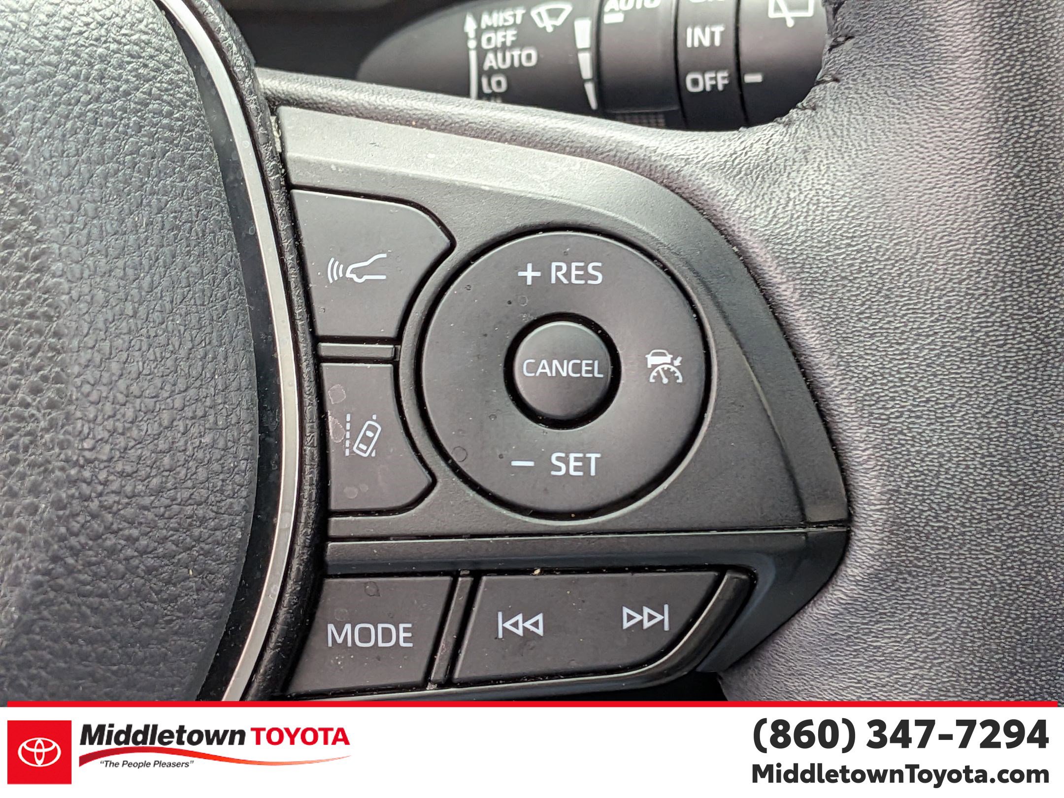 Used 2023 Toyota RAV4 Limited AWD/4WD image 20