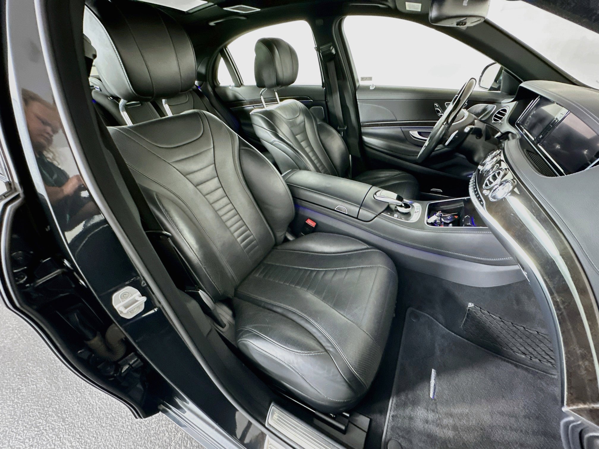 Used 2016 Mercedes-Benz S 550 4MATIC Sedan image 31