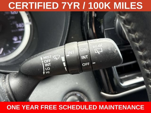 Used 2023 Toyota Highlander LE AWD/4WD image 25