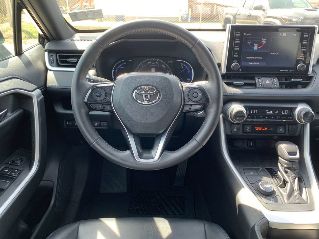 Used 2020 Toyota RAV4 XSE w/ XSE Grade Weather Package image 17