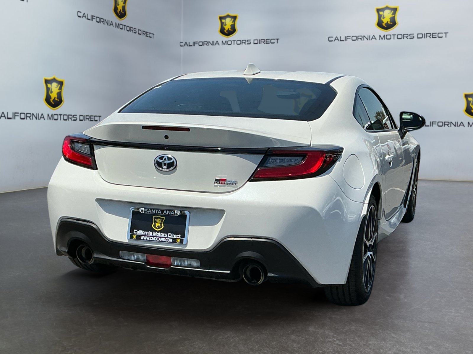 Used 2022 Toyota GR86 w/ ALL Weather Mat Package (TMS) RWD image 5