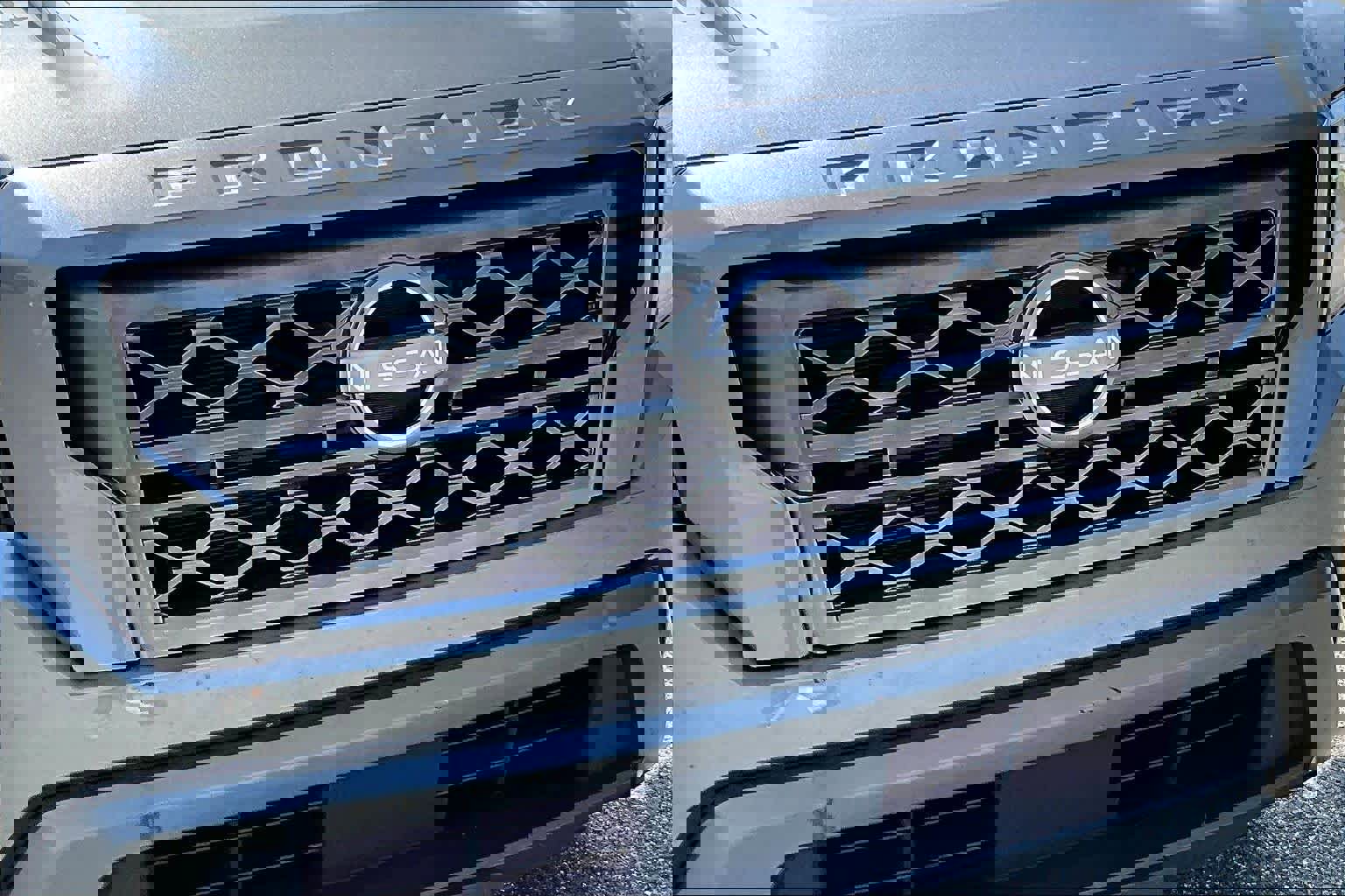 Used 2023 Nissan Frontier SV w/ Technology Package image 29