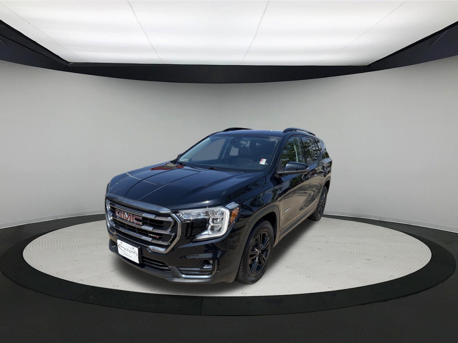 Used 2022 GMC Terrain AT4 AWD/4WD image 3