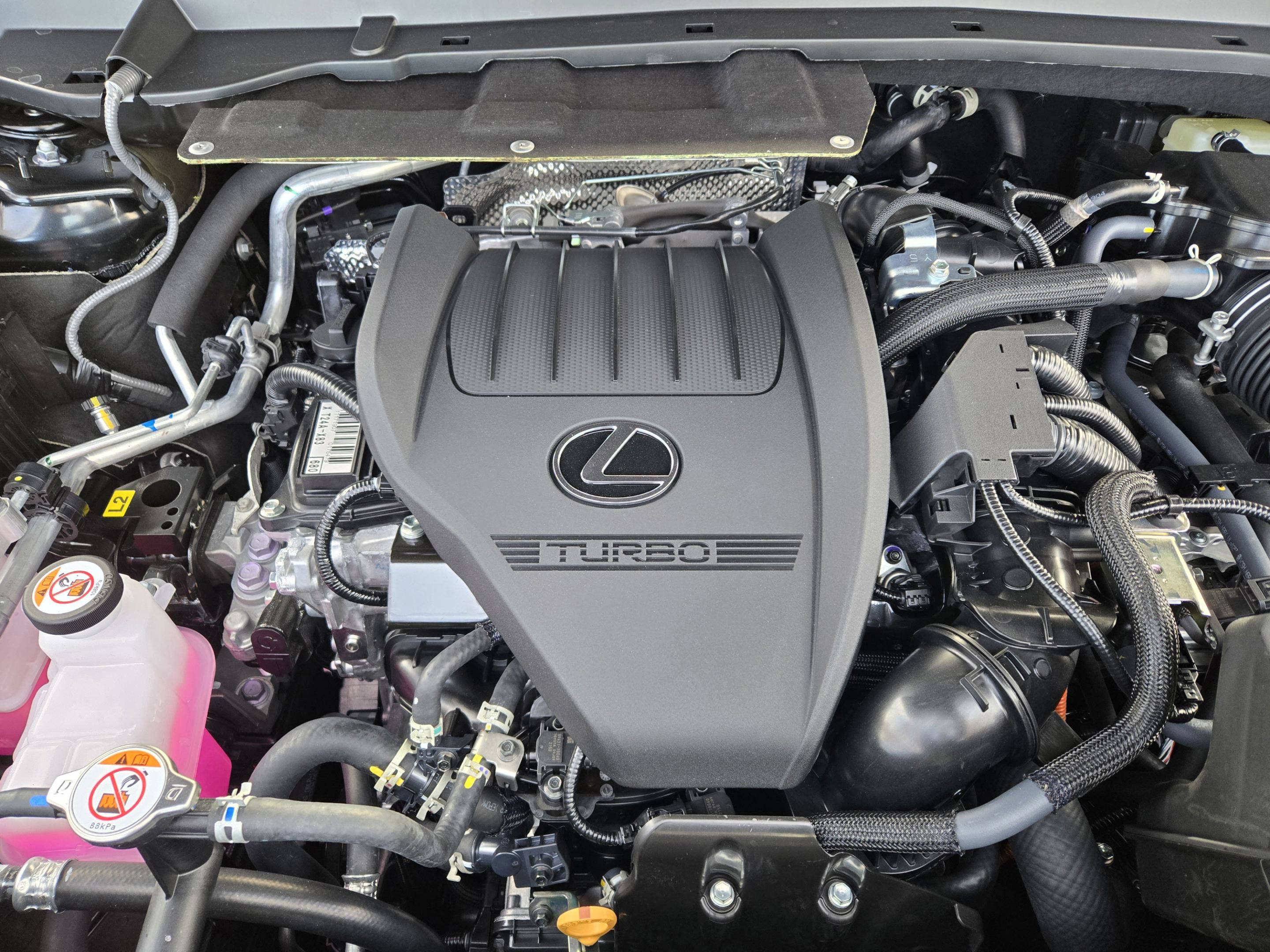 New 2026 Lexus TX 500h AWD image 21