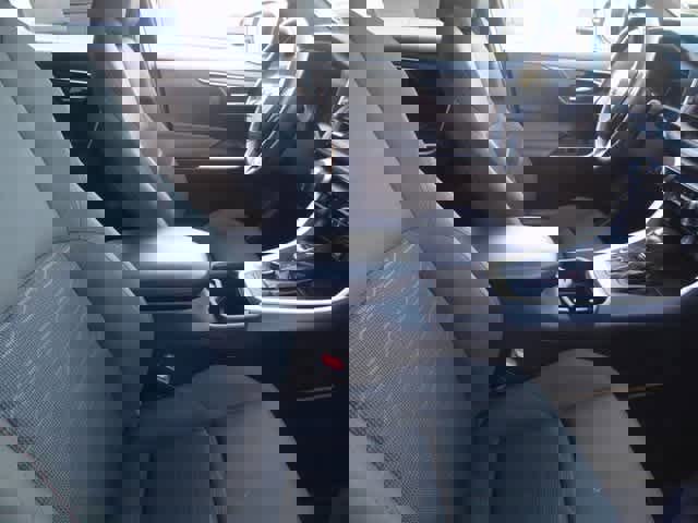 Used 2024 Toyota RAV4 SE w/ Weather & Moonroof Package image 8