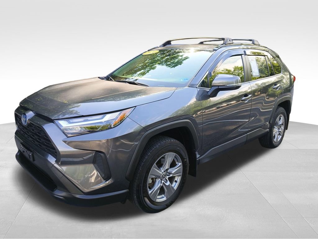 Used 2024 Toyota RAV4 XLE w/ Convenience Package AWD/4WD image 3