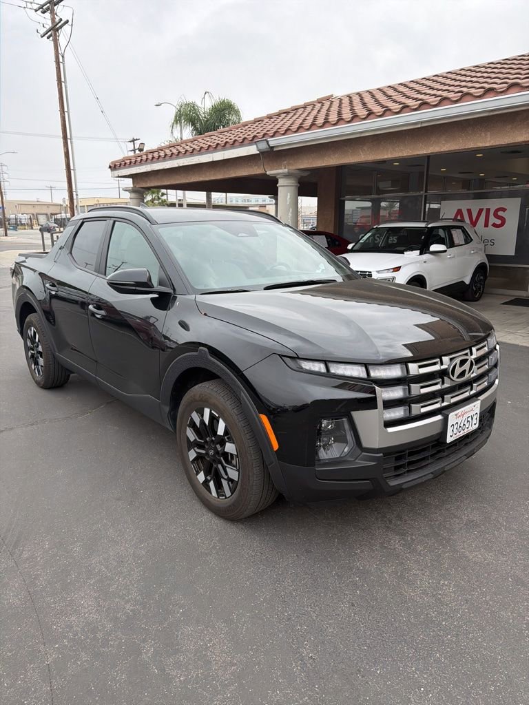 Used 2025 Hyundai Santa Cruz SEL image 4