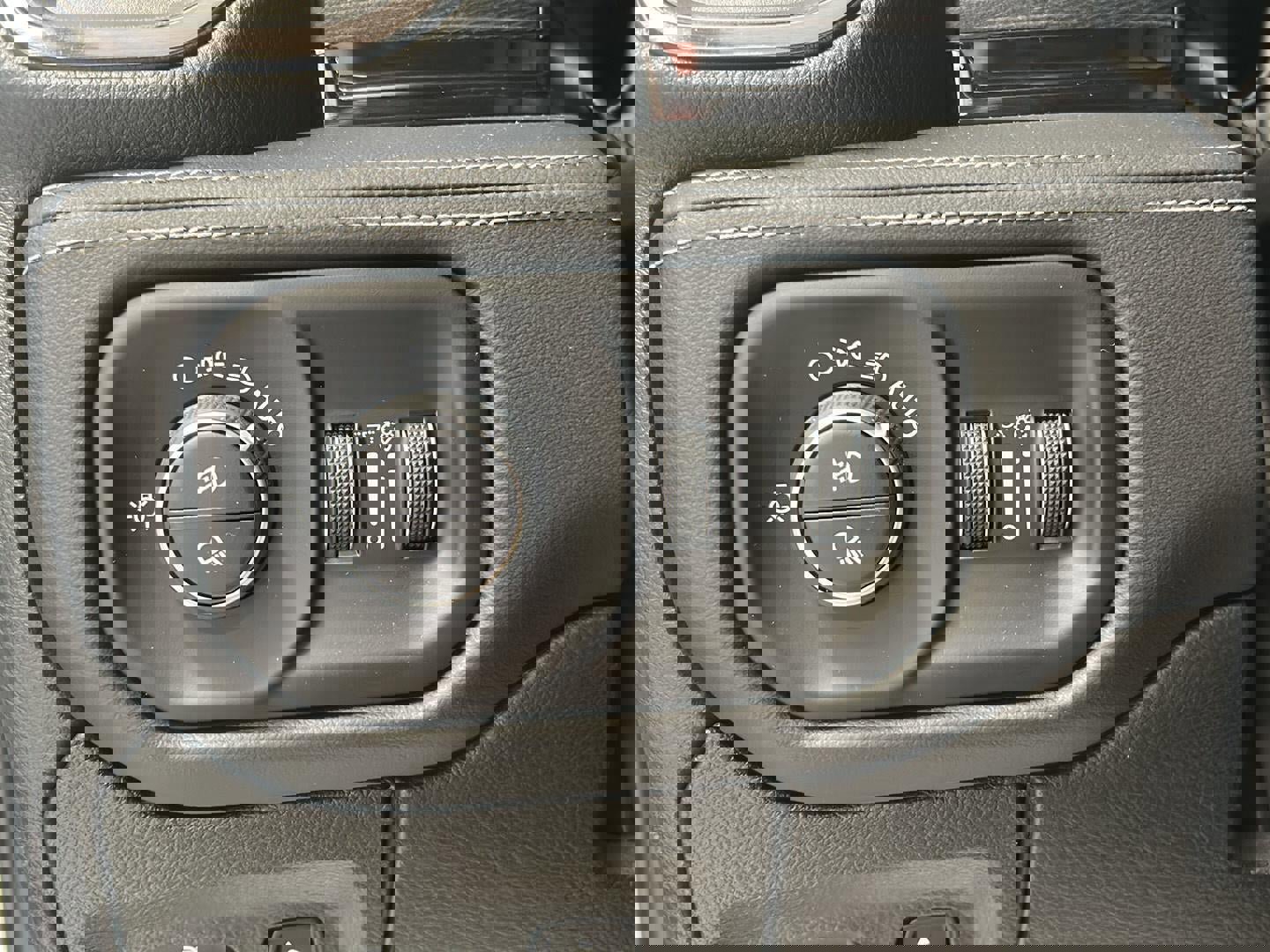 Used 2024 RAM 1500 Limited image 15