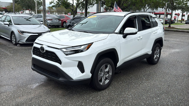 Used 2025 Toyota RAV4 XLE AWD/4WD image 3