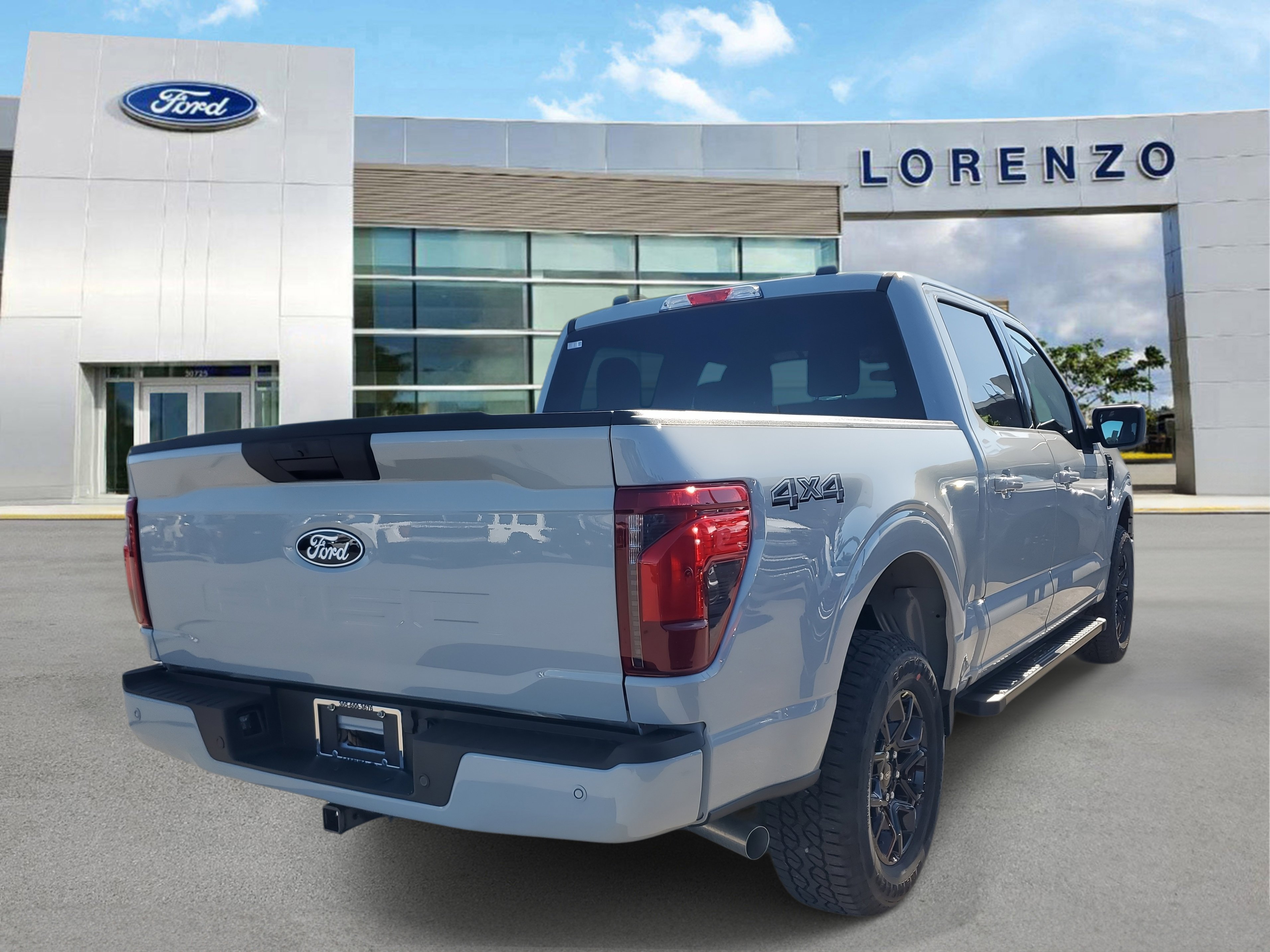 New 2026 Ford F150 XLT w/ XLT Black Appearance Package image 4
