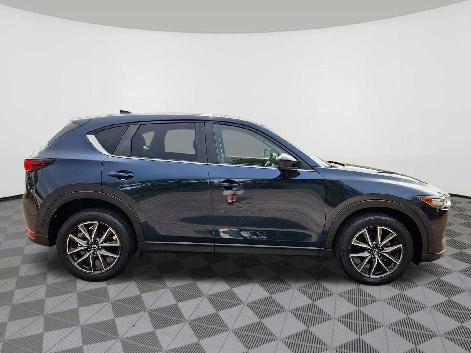 Used 2018 MAZDA CX-5 Touring AWD/4WD image 6