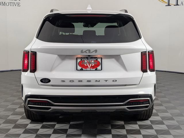 Used 2022 Kia Sorento S image 6