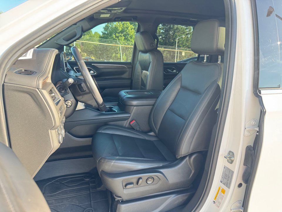 Used 2021 Chevrolet Suburban LT w/ LT Signature Package AWD/4WD image 34