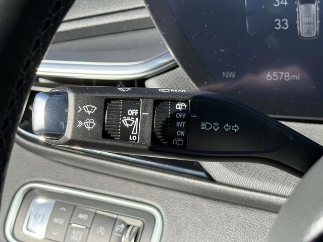 Used 2025 Buick Enclave Sport Touring w/ Trailering Package, 5000 lbs. AWD/4WD image 21