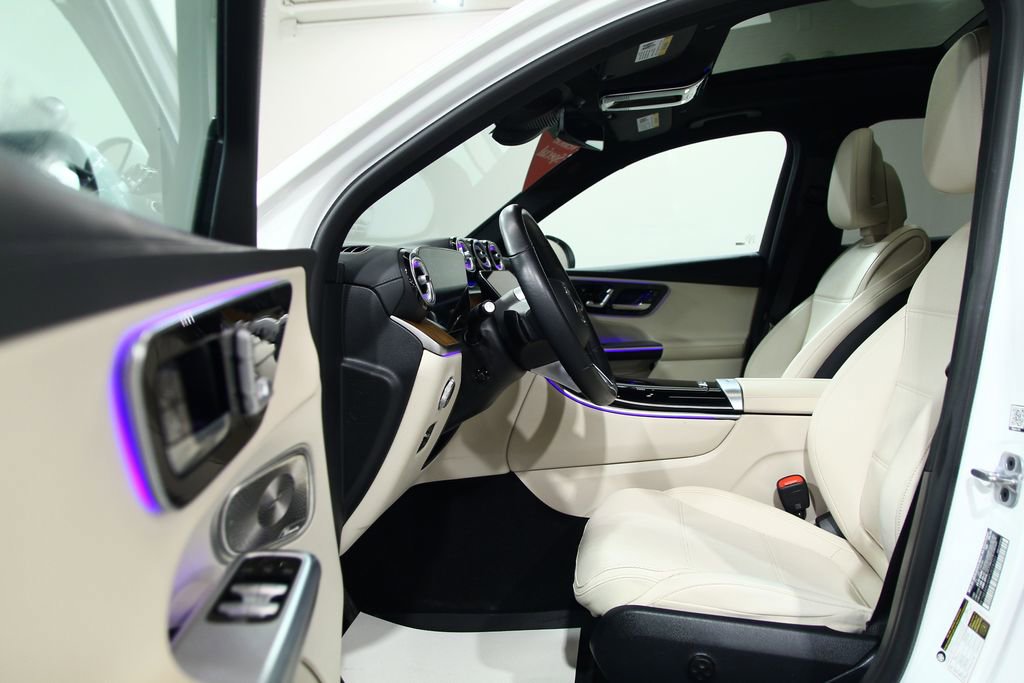 Certified 2023 Mercedes-Benz GLC 300 4MATIC image 4