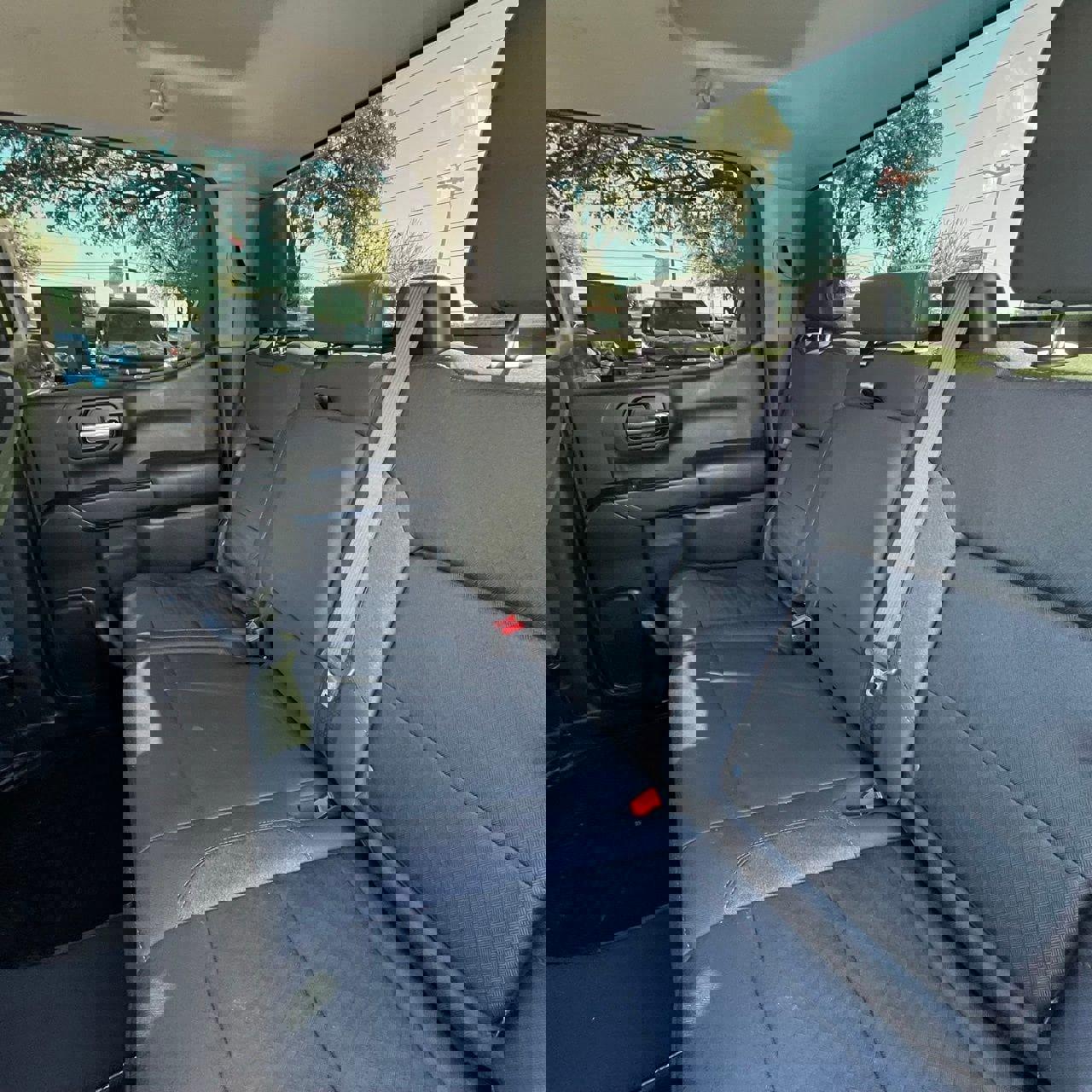 Used 2023 Chevrolet Silverado 1500 Custom image 24