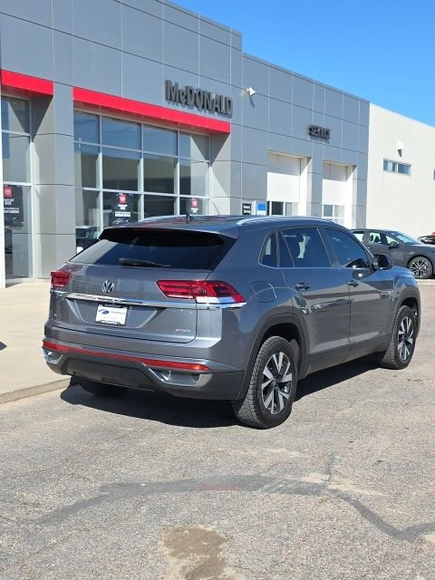 Used 2022 Volkswagen Atlas Cross Sport SE image 4