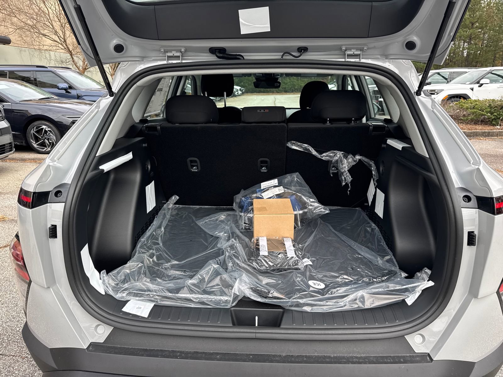 New 2026 Hyundai Kona SE image 18