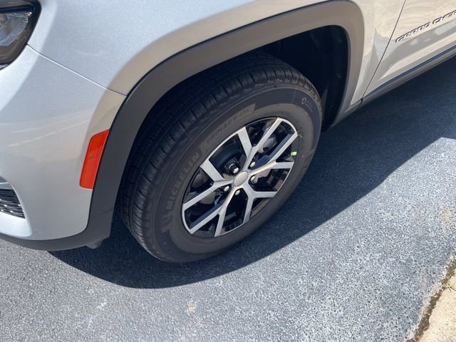 New 2025 Jeep Grand Cherokee Limited image 4