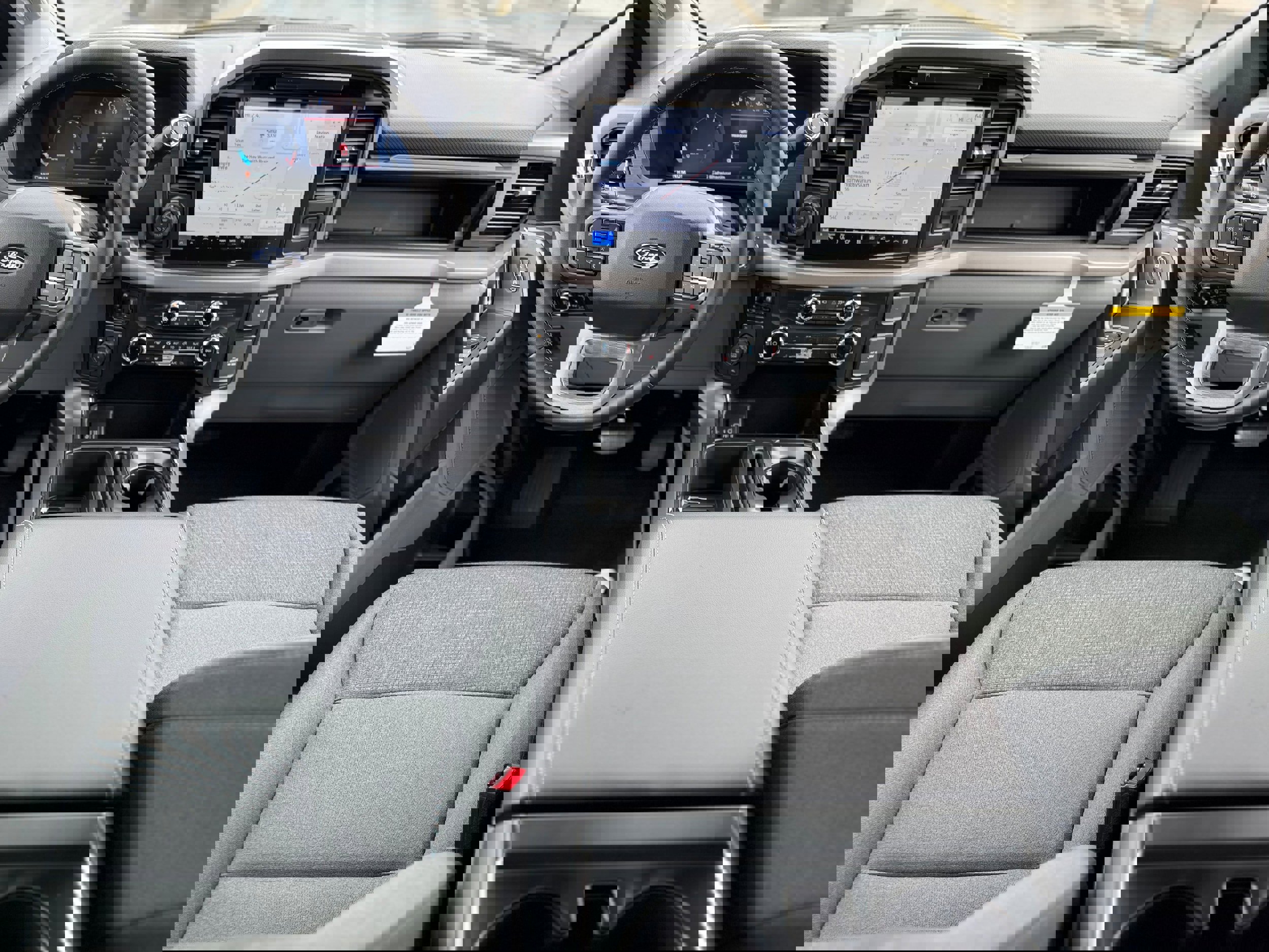 New 2025 Ford F150 XLT w/ Equipment Group 302A MID image 15