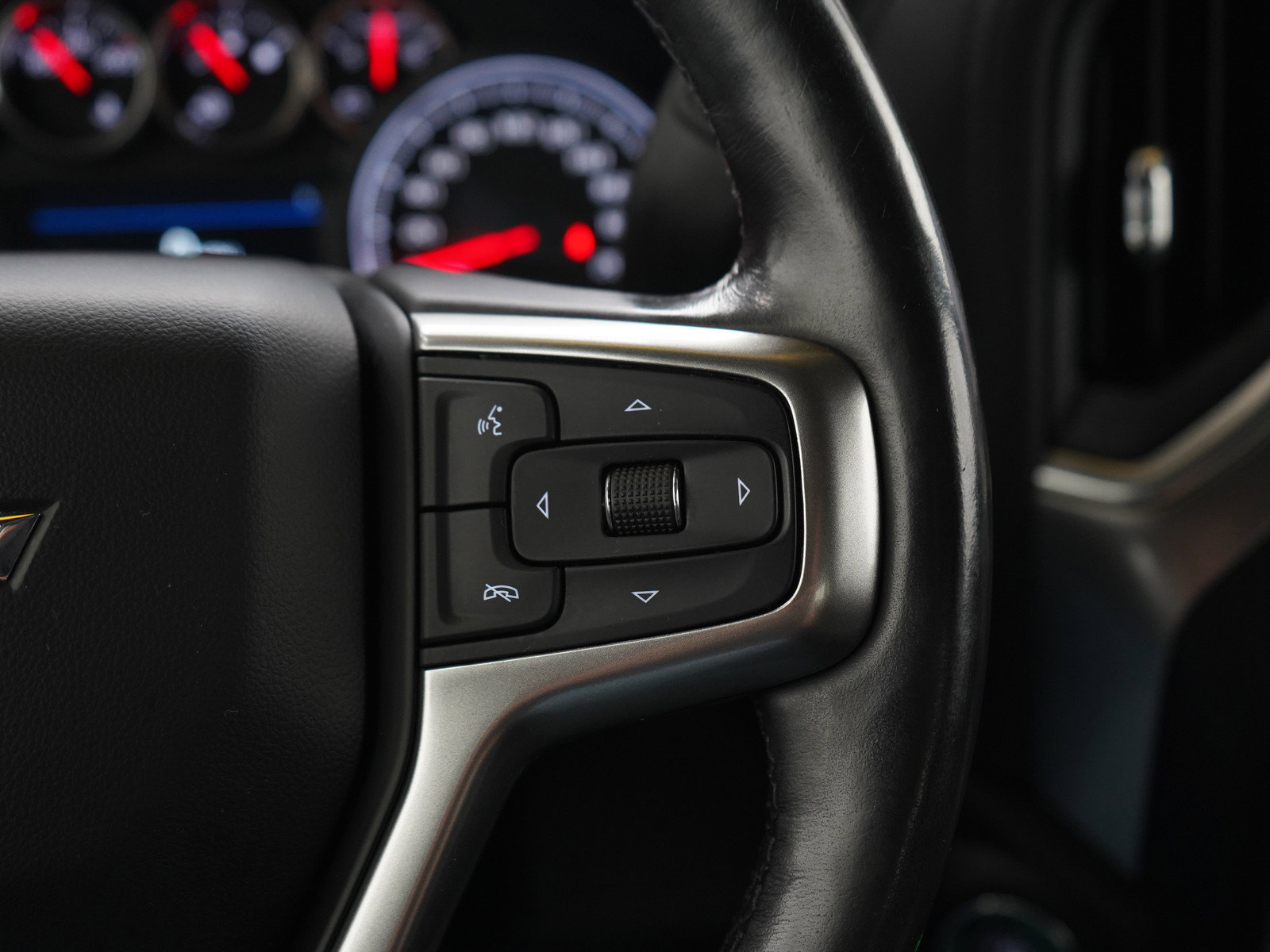 Used 2020 Chevrolet Silverado 1500 RST AWD/4WD image 26