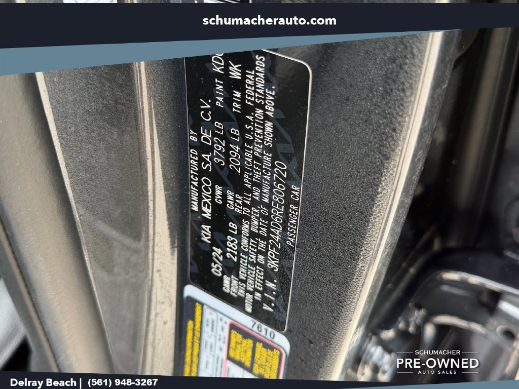 Used 2024 Kia Forte LXS w/ LXS Technology Package FWD image 19