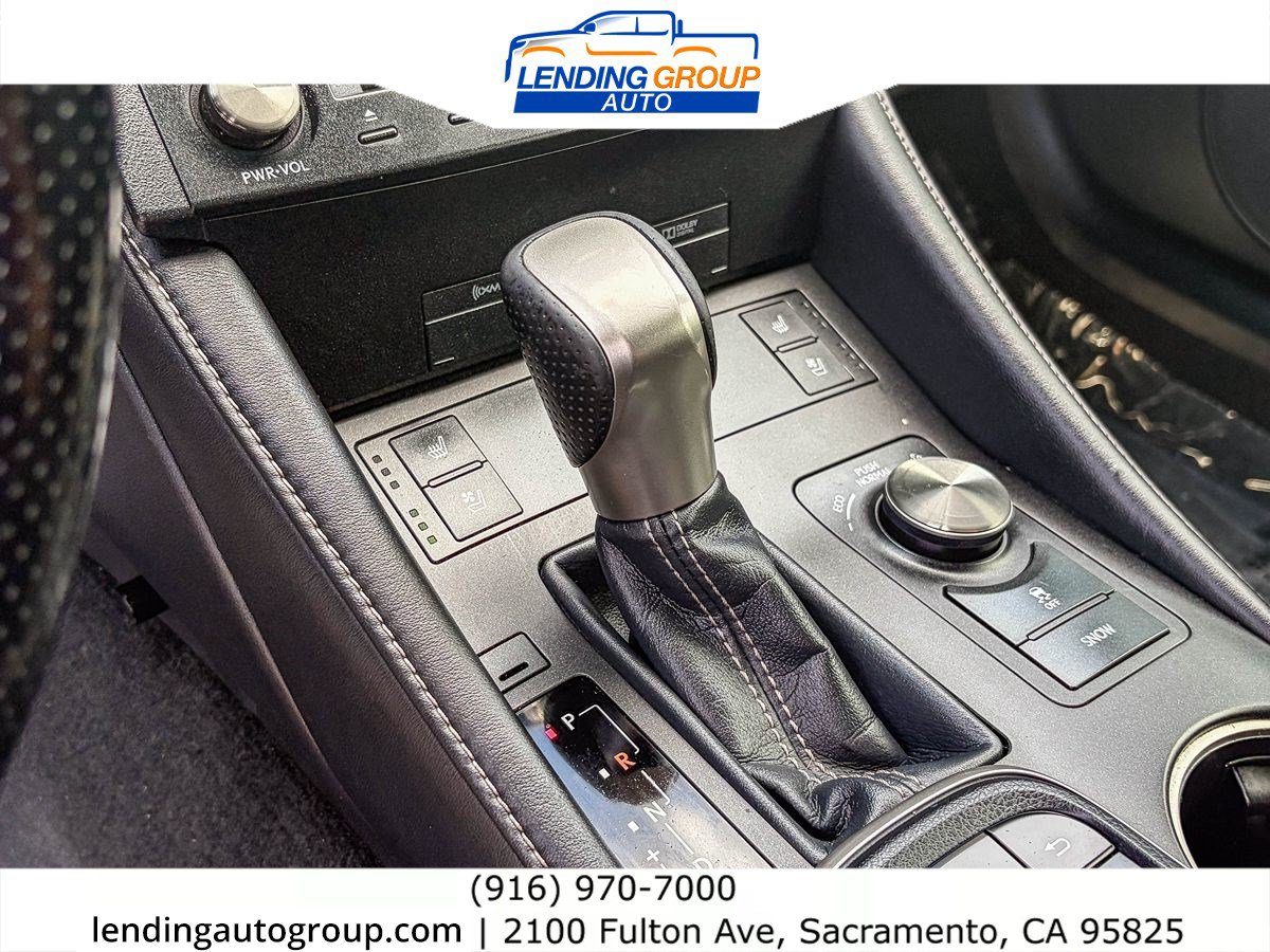 Used 2016 Lexus RC 200t RWD image 17