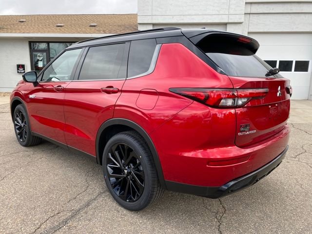 New 2025 Mitsubishi Outlander SEL Black Edition AWD/4WD image 3