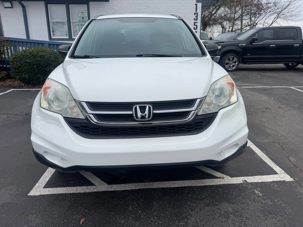 Used 2011 Honda CR-V LX image 3